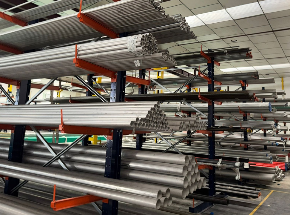 Tramerias Cantilever