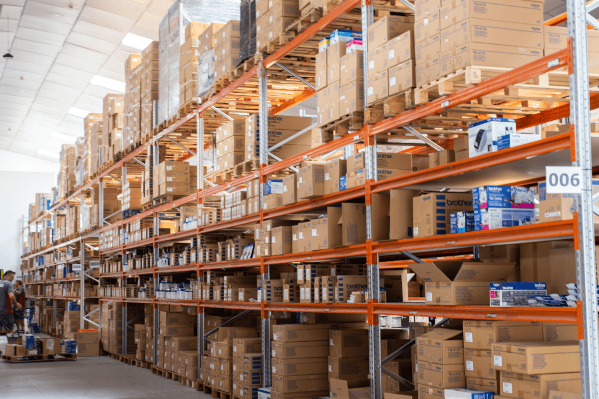 tramerias industriales con niveles de picking